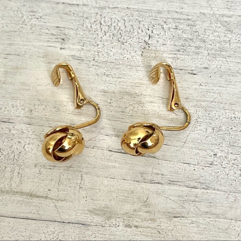 Gold tone knot clip on earrings - Picture 5 of 7